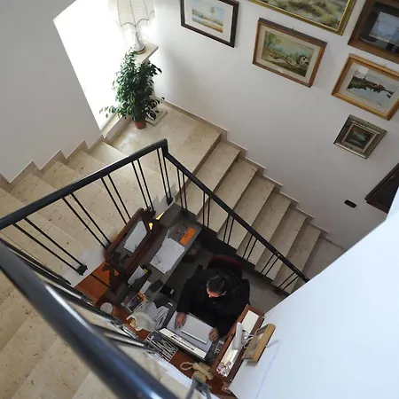 Diana Bed and Breakfast 3*