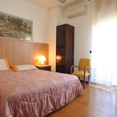 Diana Bed & Breakfast 3*